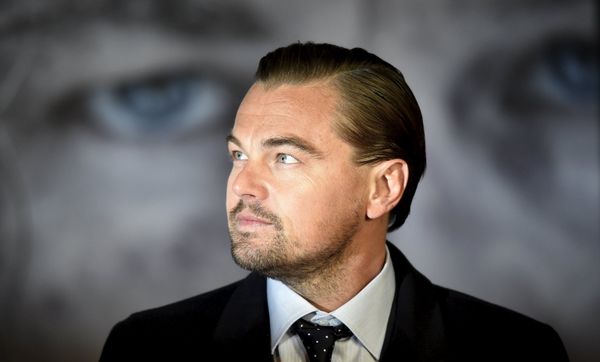 Actor Leonardo DiCaprio poses as he arrives for the British premiere of The Revenant, in London, Britain January 14, 2016 - Sputnik International