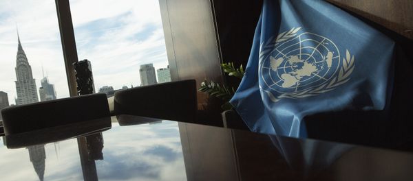 A United Nations flag is seen at U.N. Headquarters in New York September 25, 2013 - Sputnik International