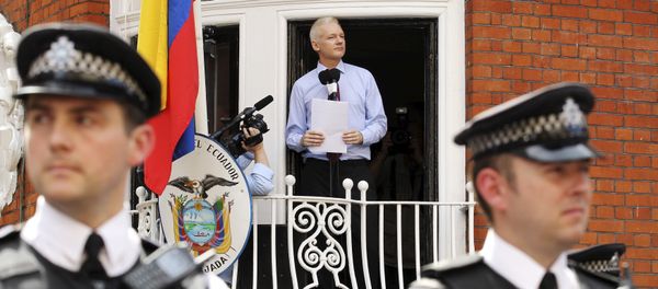 WikiLeaks founder Julian Assange speaks to the media outside the Ecuador embassy in west London in this August 19, 2012 file photo WikiLeaks founder Julian Assange speaks to the media outside the Ecuador embassy in west London in this August 19, 2012 file photo - Sputnik International