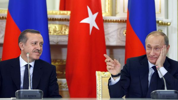 Russian Prime Minister Vladimir Putin, right, gestures as Turkish Prime Minister Recep Tayyip Erdogan listens to him on during a joint press conference with in Moscow, Russia, Wednesday, Jan. 13, 2010 - Sputnik International