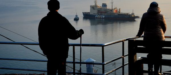 The Arctic icebreaker Admiral Makarov of the Far Eastern Shipping Company sails out from Vladivostok The Arctic icebreaker Admiral Makarov of the Far Eastern Shipping Company sails out from Vladivostok - Sputnik International