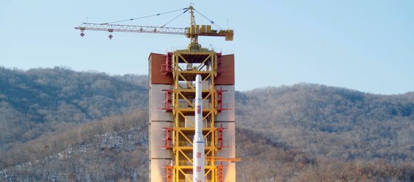 A North Korean long-range rocket is launched into the air at the Sohae rocket launch site, North Korea - Sputnik International