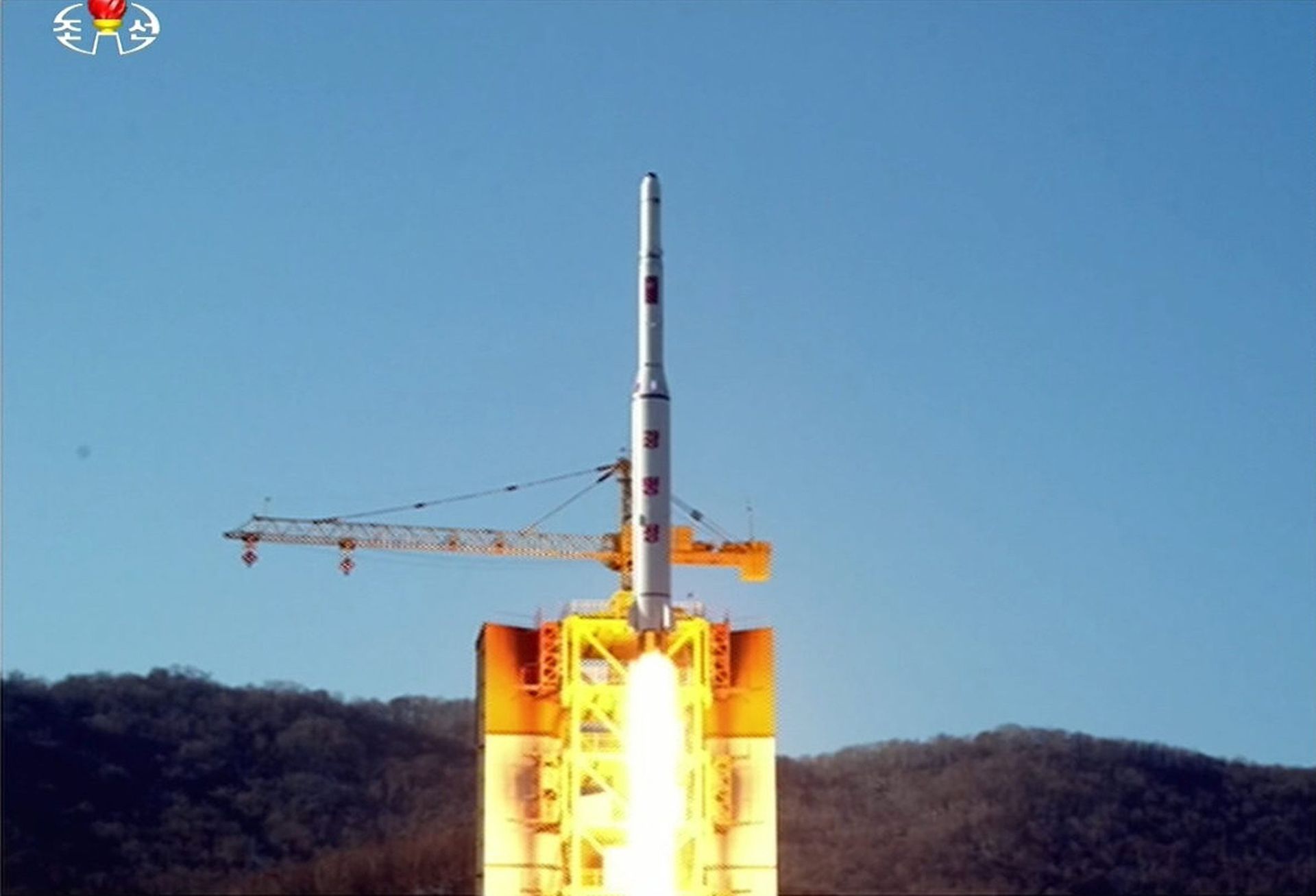 North Korea's rocket launch of earth observation satellite Kwangmyong 4 North Korea's rocket launch of earth observation satellite Kwangmyong 4 - Sputnik International, 1920, 13.09.2023