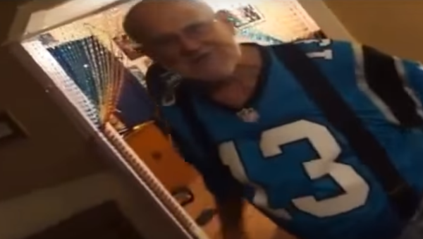 Super Bowl Blow-Up: Carolina Panthers Fan Loses Mind Over Loss - Sputnik International