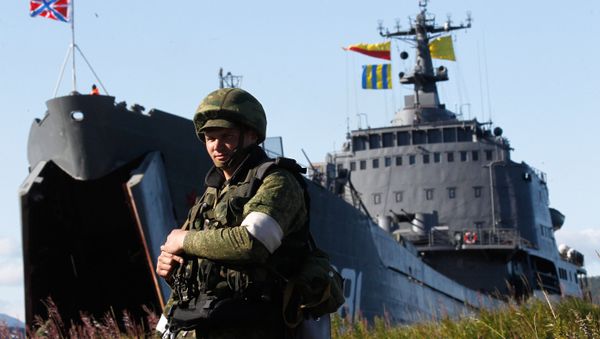 A marine participates in a training exercise on the shore of the Kamchatka Peninsula. File photo - Sputnik International