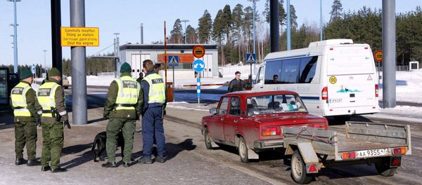 Picture taken 09 March 2005 shows a Russian registered car arriving at customs at the Pelkola international Border and Customs Station in Imatra, south-east Finland on the Finnish-Russian border - Sputnik International