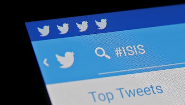 The Islamic State hashtag (#ISIS) is seen typed into the Twitter application on a smartphone in this picture illustration taken in Zenica, Bosnia and Herzegovina, February 6, 2016 - Sputnik International