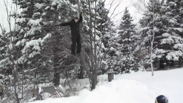 Tree Climbing Branch Fail - Sputnik International