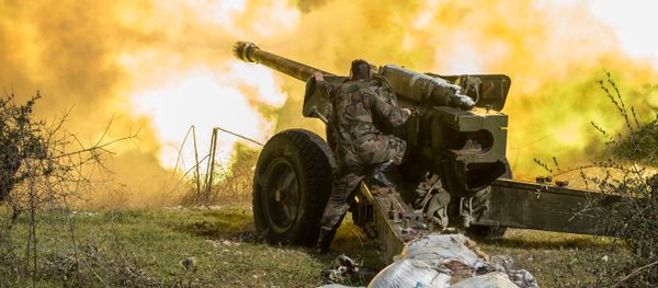 A major offensive against militant groups has reportedly been launched by the Syrian Army and the National Defense Forces in the Lattakia province's northeastern area - Sputnik International