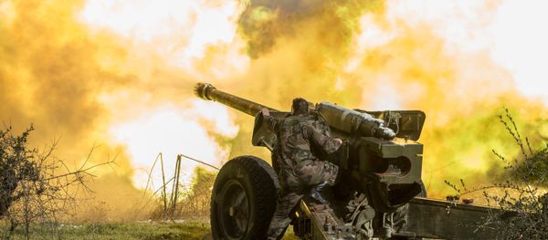 Syrian army artillery soldiers - Sputnik International