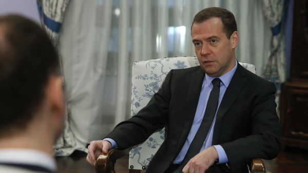 Prime Minister Medvedev gives interview to German daily Handelsblatt - Sputnik International