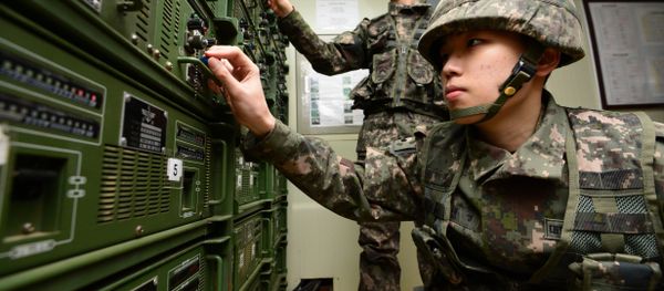 South Korean army soldiers adjust equipment used for propaganda broadcasts near the border area between South Korea and North Korea in Yeoncheon, South Korea, Friday, Jan. 8, 2016 South Korean army soldiers adjust equipment used for propaganda broadcasts near the border area between South Korea and North Korea in Yeoncheon, South Korea, Friday, Jan. 8, 2016 - Sputnik International