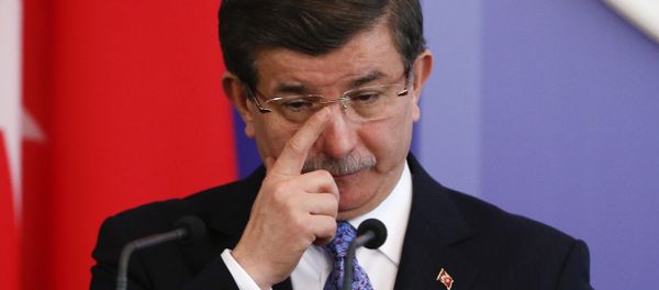 Turkish Prime Minister Ahmet Davutoglu attends a news conference after a meeting with his Ukrainian counterpart Arseny Yatseniuk in Kiev, Ukraine, February 15, 2016. Turkish Prime Minister Ahmet Davutoglu attends a news conference after a meeting with his Ukrainian counterpart Arseny Yatseniuk in Kiev, Ukraine, February 15, 2016. - Sputnik International