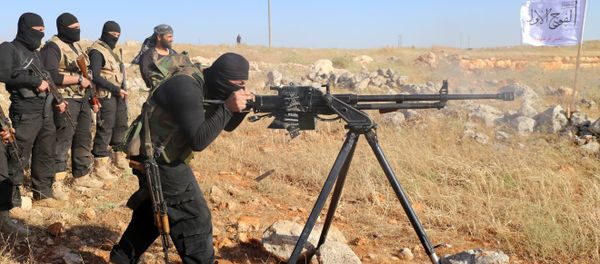 Rebel fighters from the First Battalion under the Free Syrian Army take part in a military training on June 10, 2015, in the rebel-held countryside of the northern city of Aleppo Rebel fighters from the First Battalion under the Free Syrian Army take part in a military training on June 10, 2015, in the rebel-held countryside of the northern city of Aleppo - Sputnik International