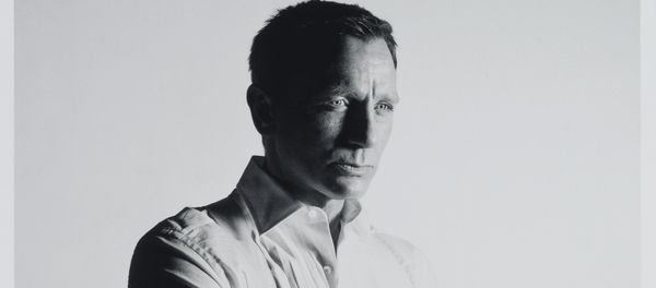 A framed set of character art by photographer Rankin of Daniel Craig, signed by the actor. - Sputnik International