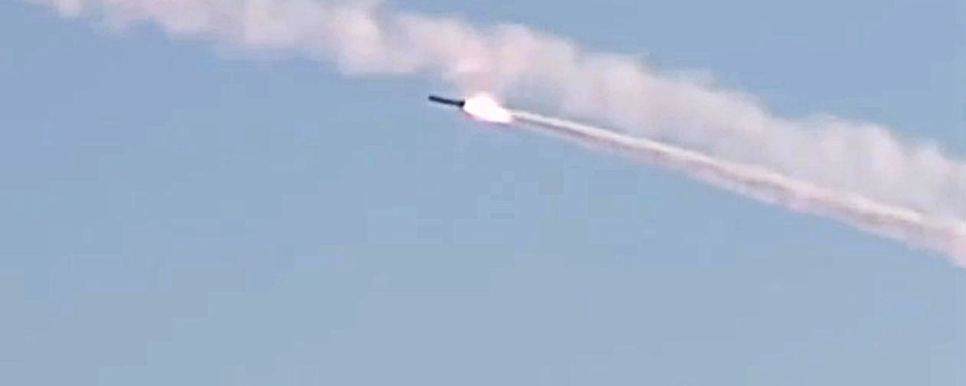 Rostov-on-Don submarine launches several 3M-54 Kalibr (Klub) anti-ship missiles. (File) - Sputnik International, 1920, 24.06.2024