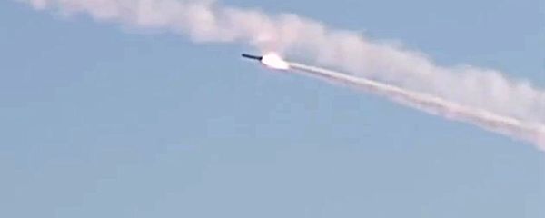 Rostov-on-Don submarine launches several 3M-54 Kalibr (Klub) anti-ship missiles. (File) - Sputnik International