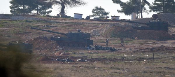 Soldiers carry ammunition as Turkish artillery fire from the border near Kilis toward northern Syria, in Kilis, Turkey, Monday, Feb. 15, 2016 Soldiers carry ammunition as Turkish artillery fire from the border near Kilis toward northern Syria, in Kilis, Turkey, Monday, Feb. 15, 2016 - Sputnik International