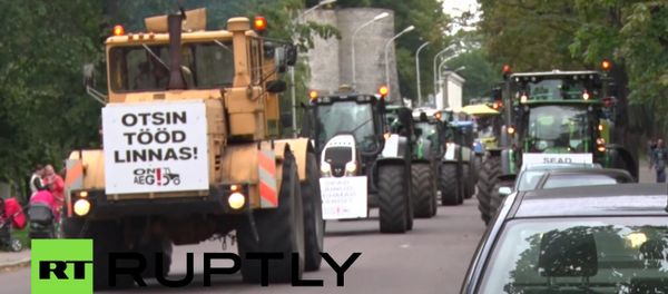 Farmers stage a rally in the Estonian capital Tallinn to protest the EU's anti-Russian sanctions - Sputnik International