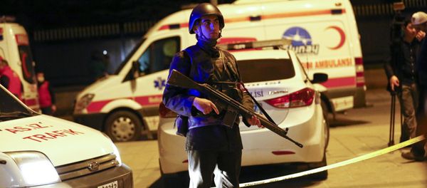Turkish soldier stands guard near the site of an explosion in Ankara, Turkey February 17, 2016 Turkish soldier stands guard near the site of an explosion in Ankara, Turkey February 17, 2016 - Sputnik International