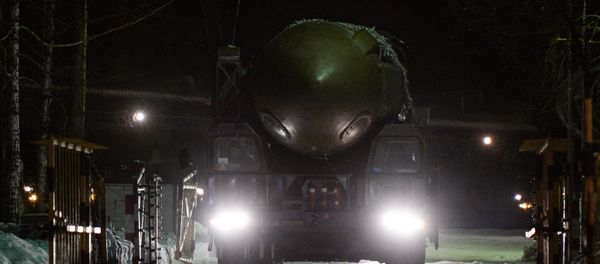 A road-mobile Topol missile system - Sputnik International