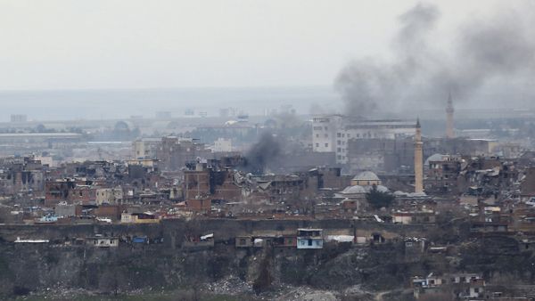 Buildings which were damaged during the security operations and clashes between Turkish security forces and Kurdish militants, are pictured in Sur district of Diyarbakir, Turkey February 11, 2016 Buildings which were damaged during the security operations and clashes between Turkish security forces and Kurdish militants, are pictured in Sur district of Diyarbakir, Turkey February 11, 2016 - Sputnik International