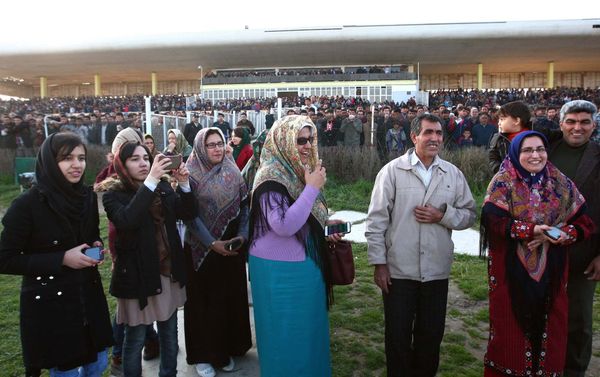 Horse Racing Season Off to a Start in Iran - Sputnik International