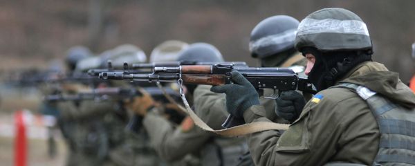 Ukraine's National Guard soldiers undergo NATO combat training Ukraine's National Guard soldiers undergo NATO combat training - Sputnik International