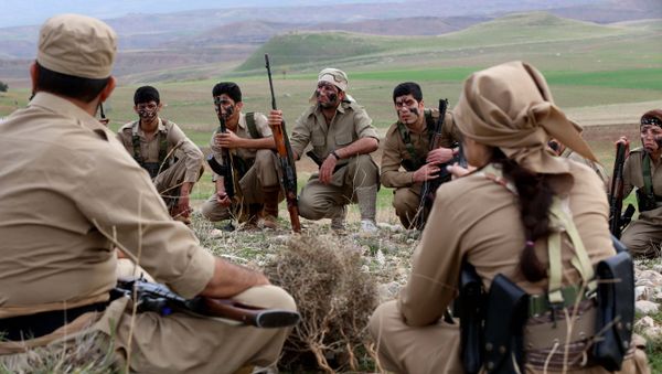 Iranian Kurdish Peshmerga members of the Kurdistan Democratic Party of (KDP-Iran) take part in routine military exercises in Koya, 100 kms north of Arbil, the capital of the autonomous Kurdish region of northern Iraq, on December 9, 2014 Iranian Kurdish Peshmerga members of the Kurdistan Democratic Party of (KDP-Iran) take part in routine military exercises in Koya, 100 kms north of Arbil, the capital of the autonomous Kurdish region of northern Iraq, on December 9, 2014 - Sputnik International