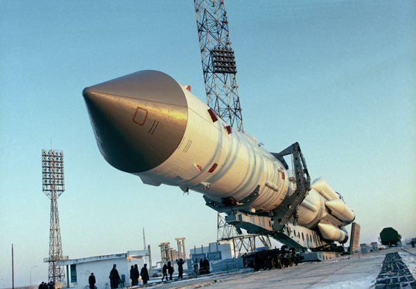 Gateway to the Stars: Founding Anniversary of Russian Space Station Mir Gateway to the Stars: Founding Anniversary of Russian Space Station Mir - Sputnik International