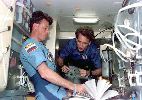 Gateway to the Stars: Founding Anniversary of Russian Space Station Mir Gateway to the Stars: Founding Anniversary of Russian Space Station Mir - Sputnik International