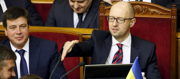 Ukraine's Prime Minister Arseny Yatseniuk (R) attends a parliament session in Kiev, Ukraine, February 16, 2016 Ukraine's Prime Minister Arseny Yatseniuk (R) attends a parliament session in Kiev, Ukraine, February 16, 2016 - Sputnik International