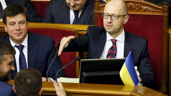 Ukraine's Prime Minister Arseny Yatseniuk (R) attends a parliament session in Kiev, Ukraine, February 16, 2016 Ukraine's Prime Minister Arseny Yatseniuk (R) attends a parliament session in Kiev, Ukraine, February 16, 2016 - Sputnik International