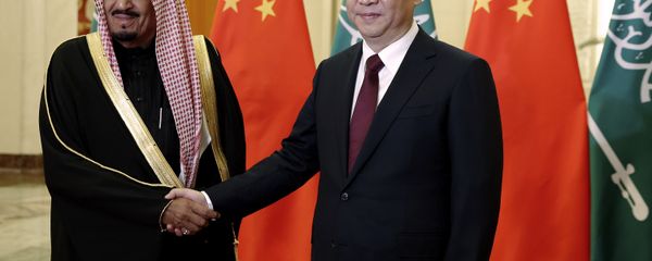 Chinese President Xi Jinping, right, shakes hands with Saudi Prince Salman bin Abdul-Aziz as they pose for photos at the Great Hall of the People in Beijing, China, Thursday, March 13, 2014 Chinese President Xi Jinping, right, shakes hands with Saudi Prince Salman bin Abdul-Aziz as they pose for photos at the Great Hall of the People in Beijing, China, Thursday, March 13, 2014 - Sputnik International