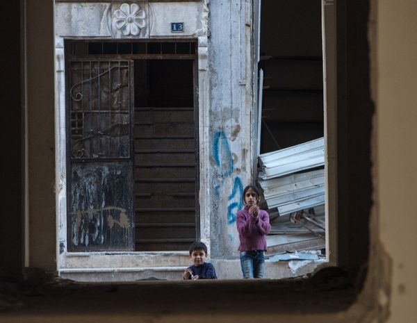 Battle for Aleppo: Life Under Flying Bullets Battle for Aleppo: Life Under Flying Bullets - Sputnik International