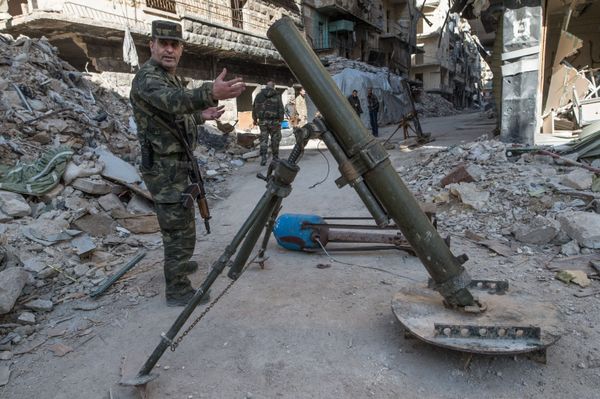 Battle for Aleppo: Life Under Flying Bullets Battle for Aleppo: Life Under Flying Bullets - Sputnik International