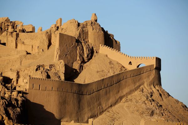A general view of the citadel Arg'e Bam, the pre-Islamic desert citadel that was the largest adobe monument in the world made of non-baked clay bricks, a thousand kilometres (600 miles) southeast of Tehran - Sputnik International