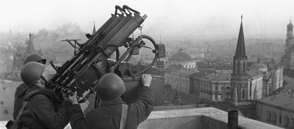 Soviet anti-aircraft gunners Soviet anti-aircraft gunners - Sputnik International