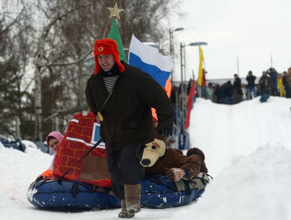 Battle Sledge Riders Steal the Show in Moscow Battle Sledge Riders Steal the Show in Moscow - Sputnik International