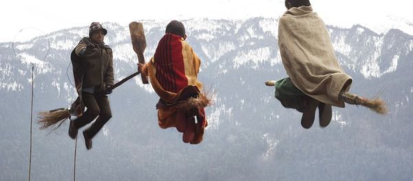 Catch That Snitch! Kids Play Quidditch in Indian Village - Sputnik International
