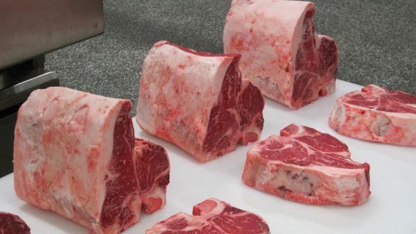 Finished product in the slaughter and primary processing shop of the Miratorg Agrarian Holding, Bryansk Region - Sputnik International