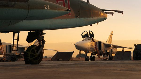 Russian jets at the Hmeymim airbase in Syria - Sputnik International