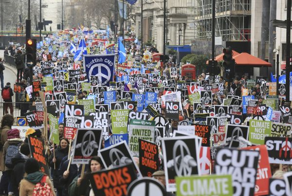 Protesters take part in a protest against the Trident nuclear missile system in London, February 27, 2016.  - Sputnik International