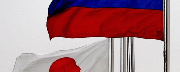 Russian (right) and Japanese national flags Russian (right) and Japanese national flags - Sputnik International