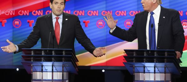 Republican presidential candidates, Sen. Marco Rubio, R-Fla, left, and businessman Donald Trump argue. - Sputnik International