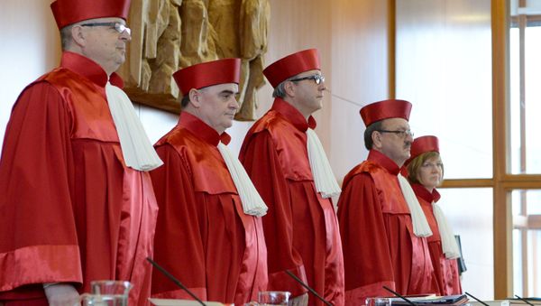 Judges of the second senate at the German Federal Constitutional Court (Bundesverfassungsgericht) in Karlsruhe, southern Germany open a hearing on a possible ban of the far-right NPD party on March 1, 2016. - Sputnik International