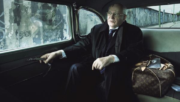 Mikhail Gorbachev for Luis Vuitton Ad - Sputnik International