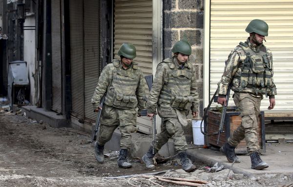 Turkish soldiers patrol in Sur district, which is partially under curfew, in the Kurdish-dominated southeastern city of Diyarbakir Turkish soldiers patrol in Sur district, which is partially under curfew, in the Kurdish-dominated southeastern city of Diyarbakir - Sputnik International