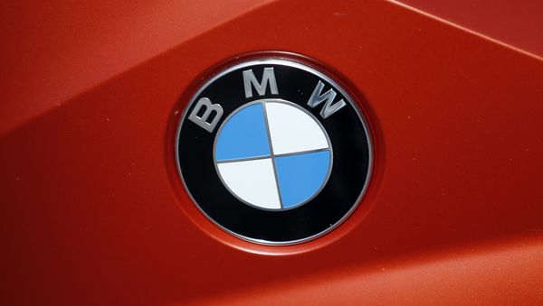 The BMW logo of a motorcycle in a showroom in London, Thursday, March 3, 2016. - Sputnik International