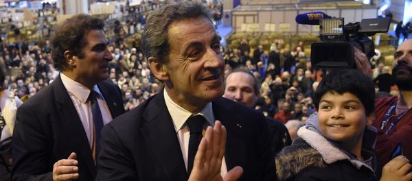 French right-wing Les Republicains (LR) party President, Nicolas Sarkozy (C) waves as he visits the Salon de l'Agriculture (Agriculture Fair), in Paris French right-wing Les Republicains (LR) party President, Nicolas Sarkozy (C) waves as he visits the Salon de l'Agriculture (Agriculture Fair), in Paris - Sputnik International